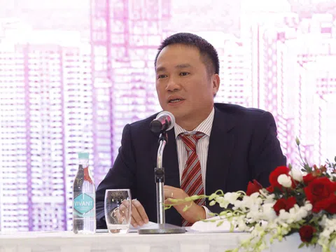 Tỷ phú Hồ Hùng Anh khẳng định thị trường bất động sản vẫn trên đà phát triển mạnh mẽ