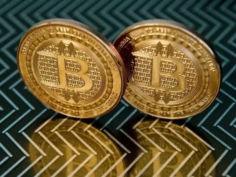 Giá Bitcoin hôm nay (14/2): "Ngụp lặn" quanh mức 42.000 USD