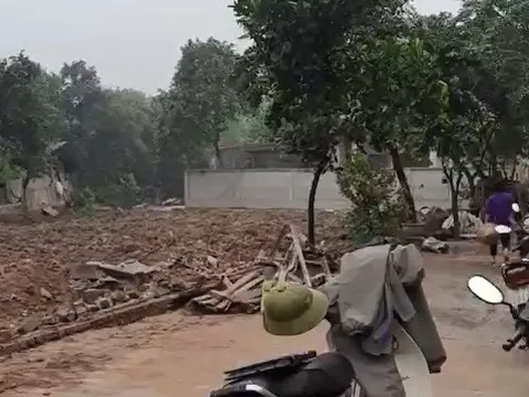 Thôn Đông – Ba Vì: Người dân bức xúc vì đất công ngang nhiên bị san lấp?